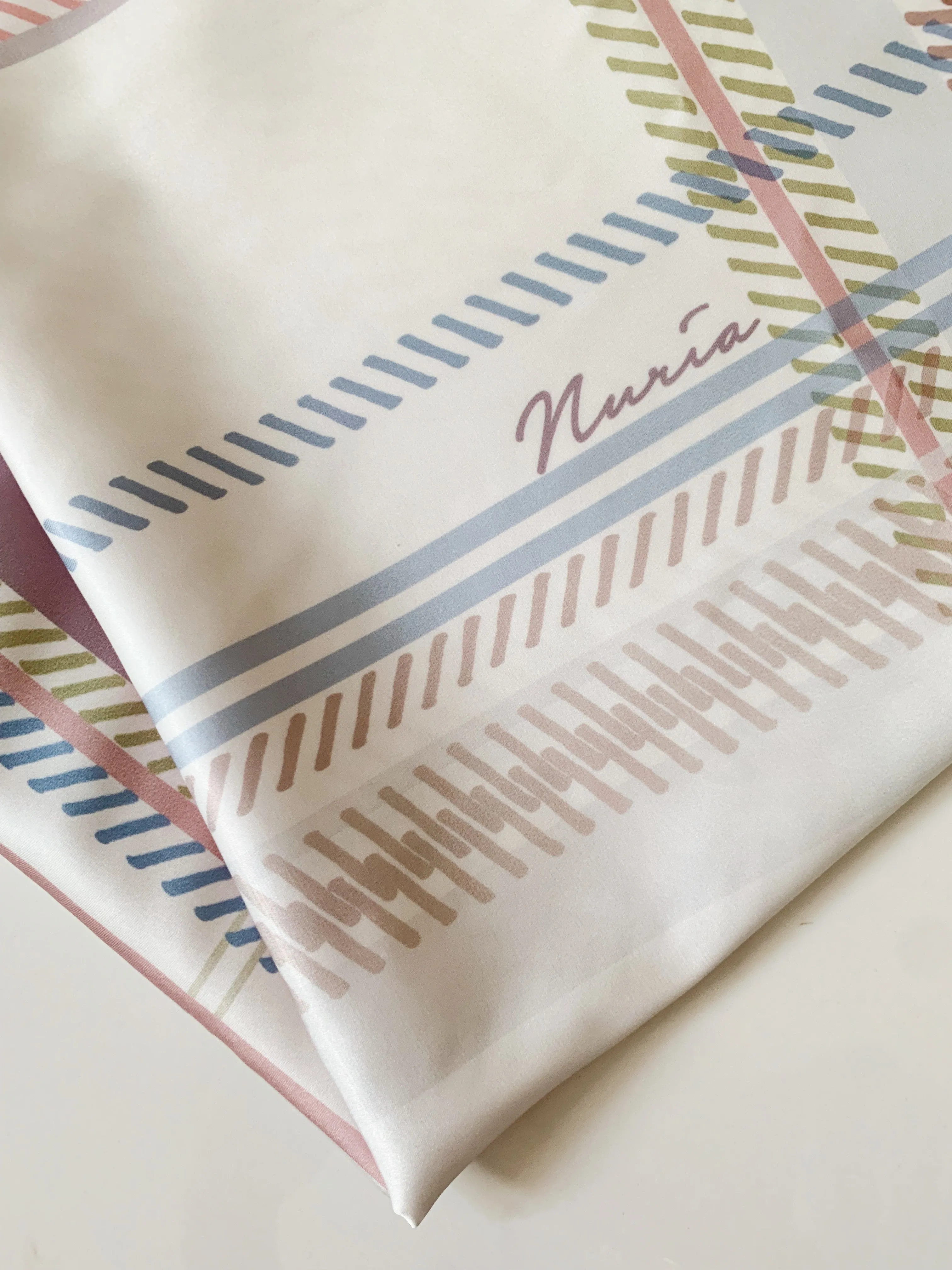 Maharani Shawl in Beige